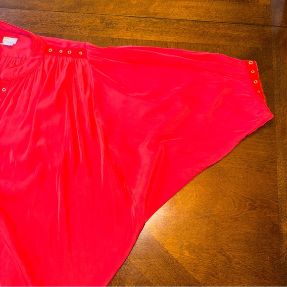 Chicos Womens Red Drape Sleeve Top With Gold Grommet Shirt Size 1 8 Medium - Picture 7 of 12